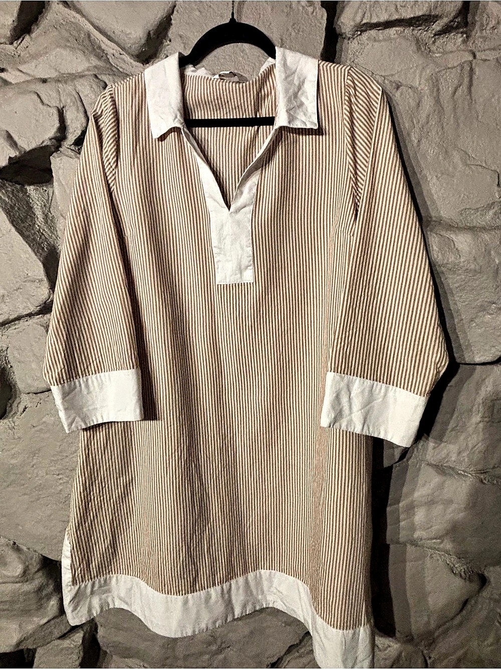 Crown & Ivy Striped Tunic in Tan & White Like New